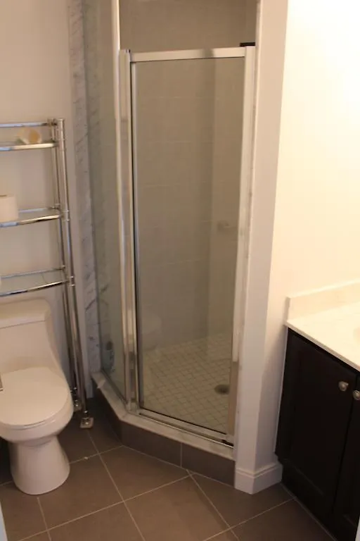 Apartment Marilyn Monroe Furnished Suites By Mirage Mississauga Canada