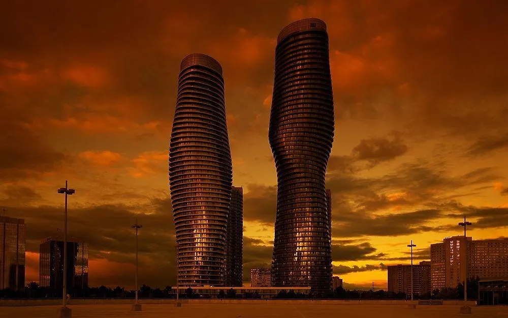 Apartment Marilyn Monroe Furnished Suites By Mirage Mississauga