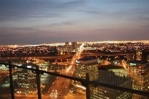 Marilyn Monroe Furnished Suites By Mirage Mississauga 0*,  Canada
